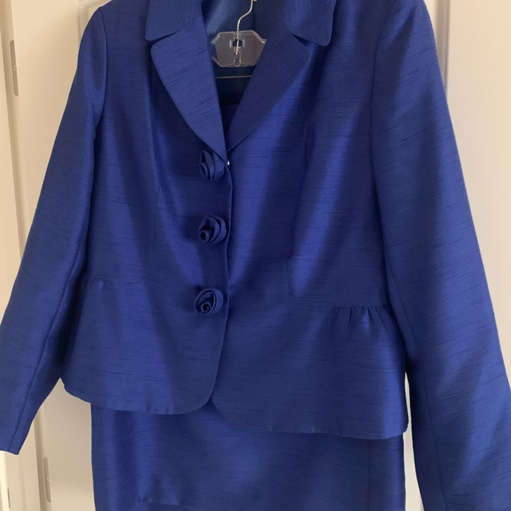 Chic Blue Emily Dress. Size 16